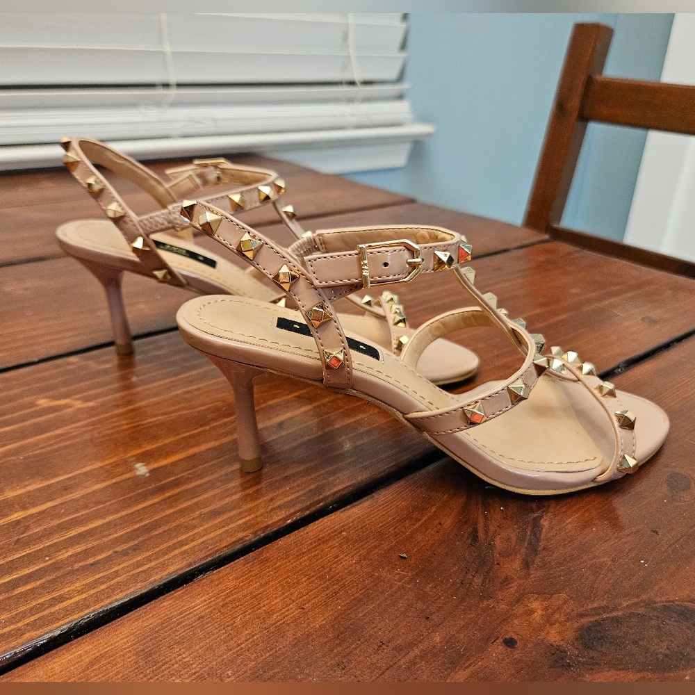 LYN designer heels NWT